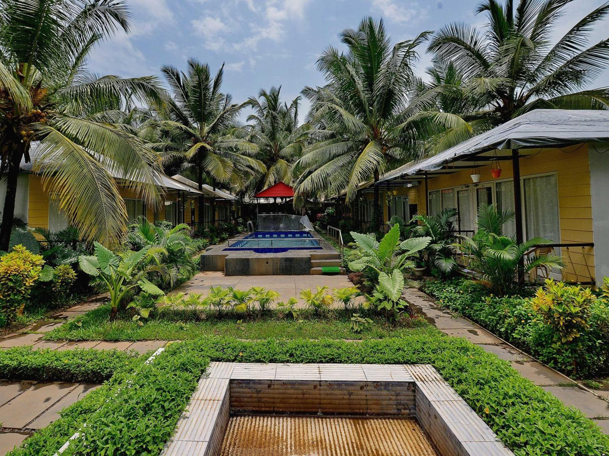 Collection O Retreat Morjim Resort Exterior photo