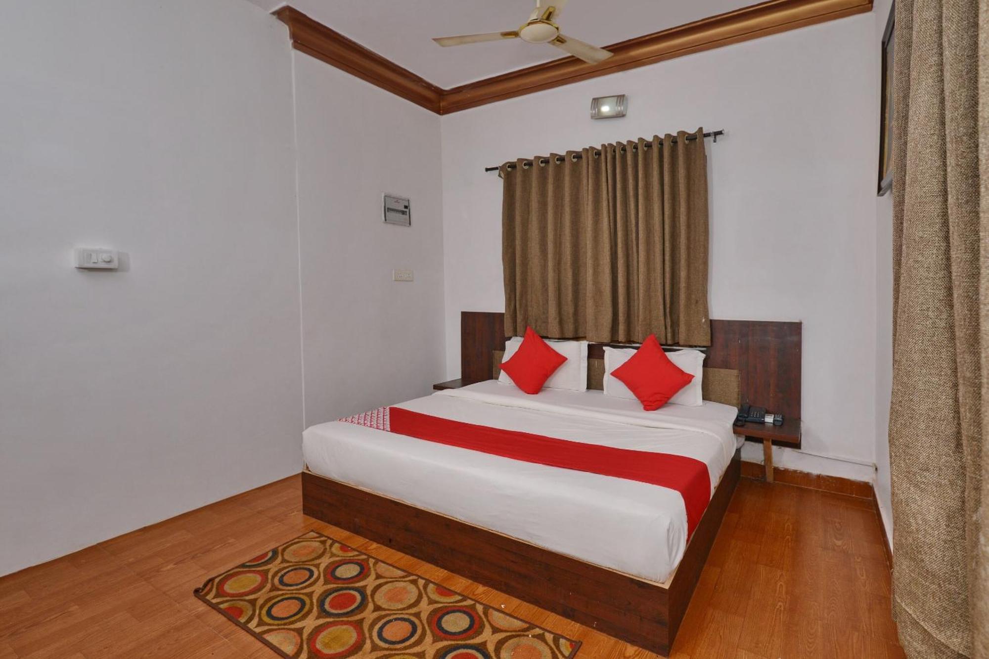 Collection O Retreat Morjim Resort Exterior photo