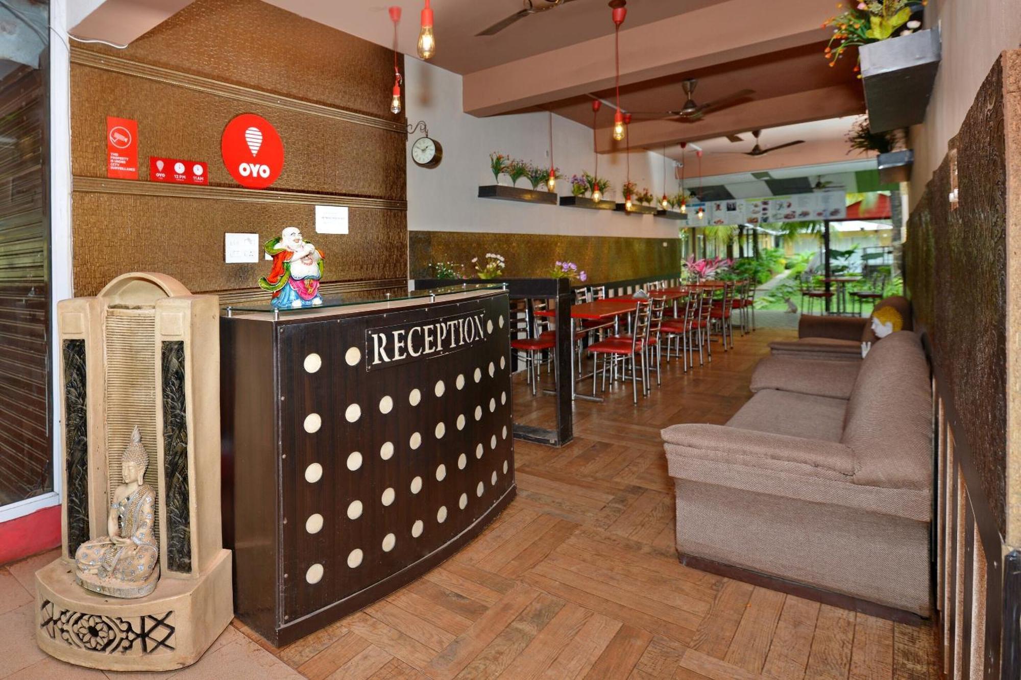 Collection O Retreat Morjim Resort Exterior photo